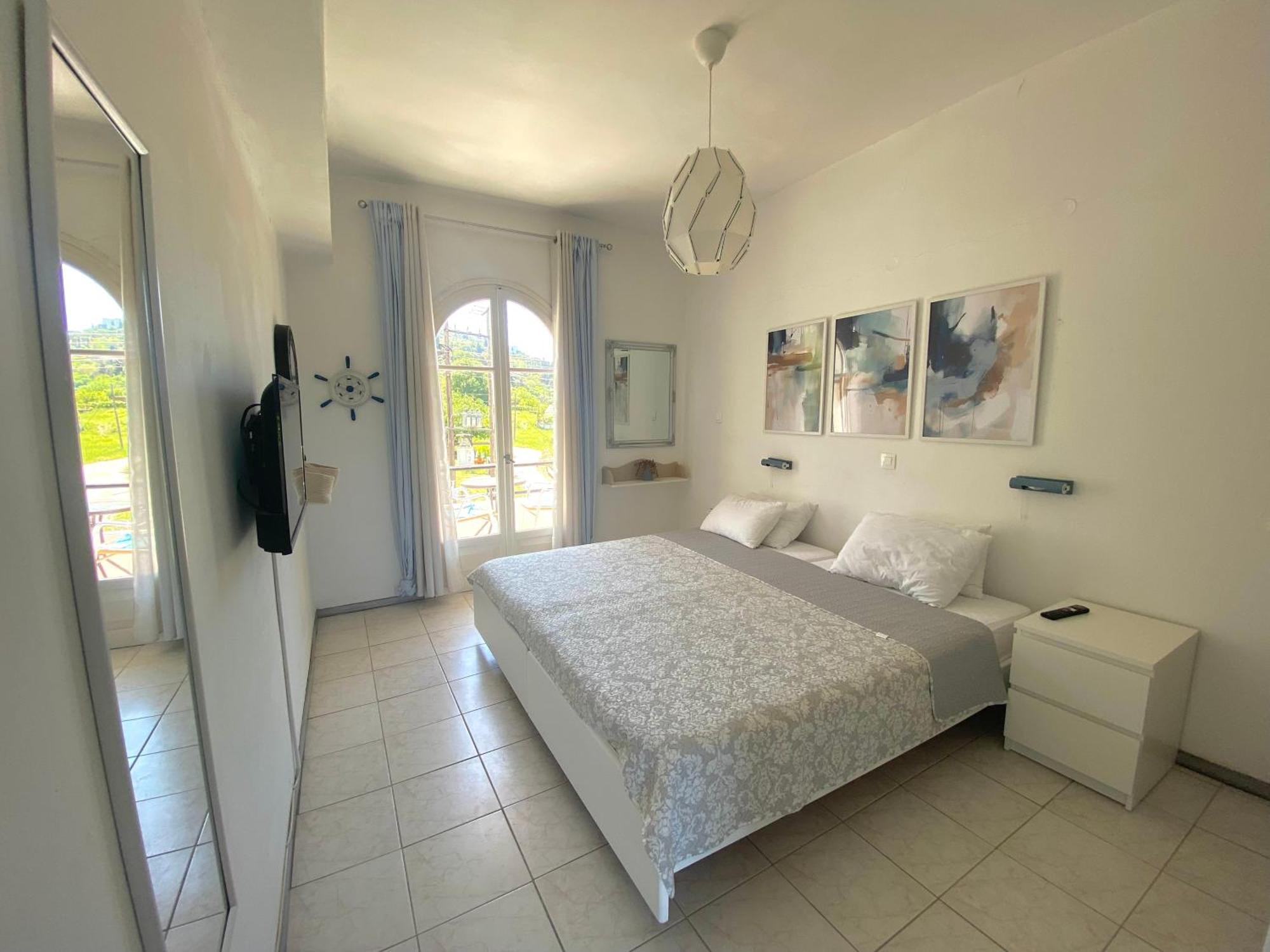 Navy Apartment With Mountain View &Private Parking Vátos Exteriér fotografie