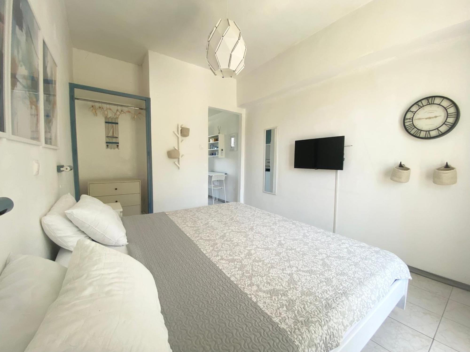 Navy Apartment With Mountain View &Private Parking Vátos Exteriér fotografie
